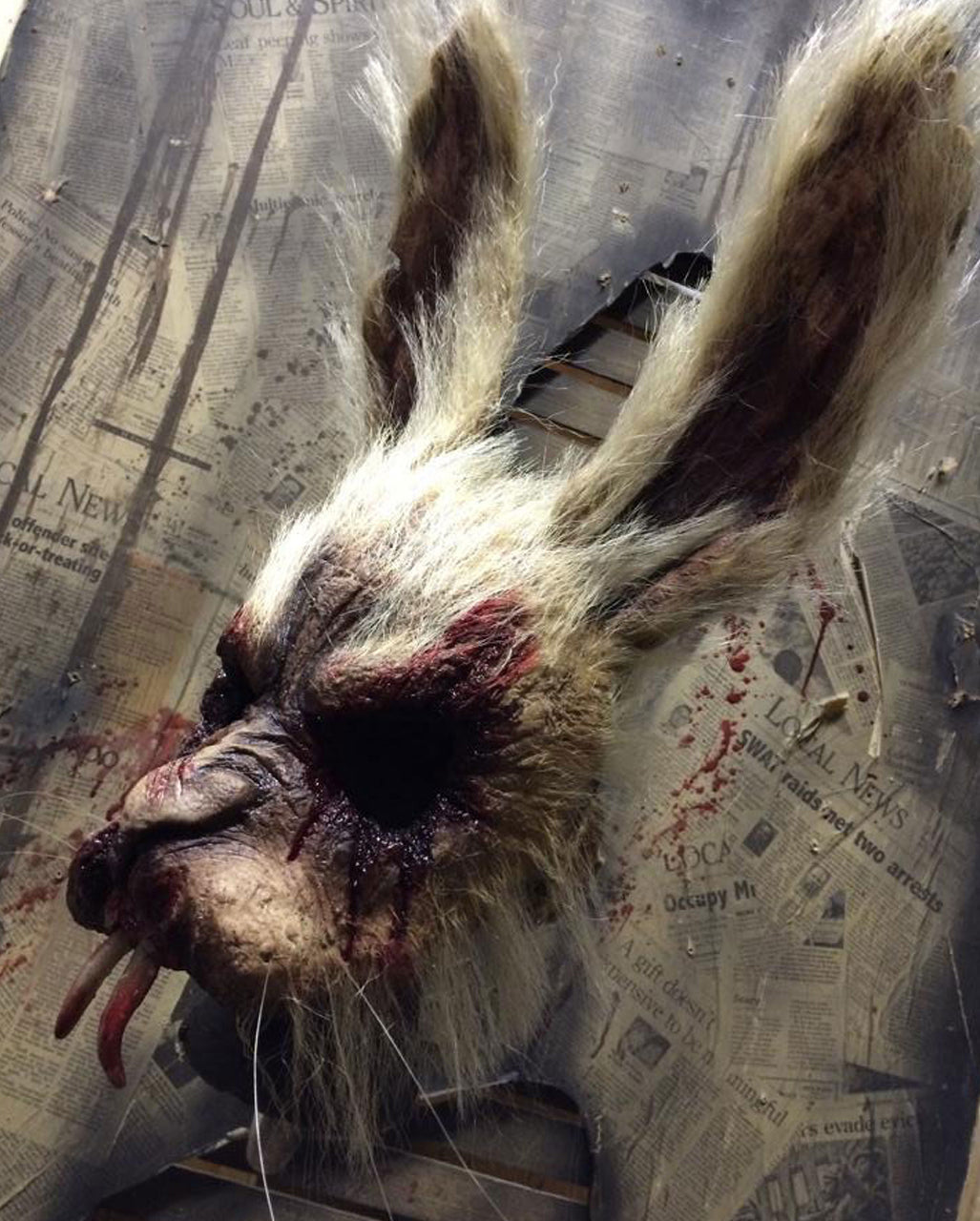 Furchterregende Zombie Hasenmaske