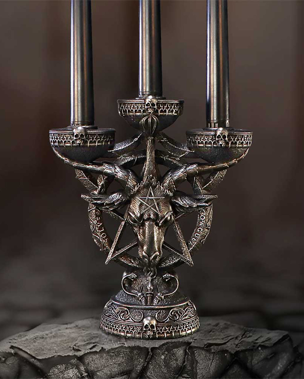 Baphomet's Strahlender Kerzenleuchter mit LED Kerzen 46cm