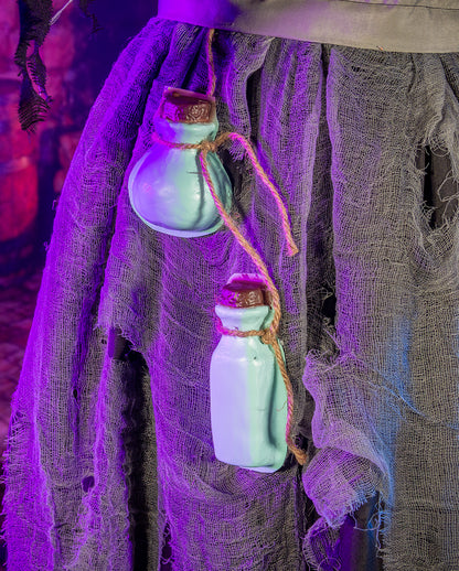 Belladonna die Shadowbrew Hexe Halloween Animatronic 198cm