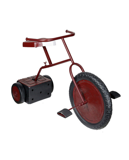 Verwunschenes altes Dreirad Animatronic