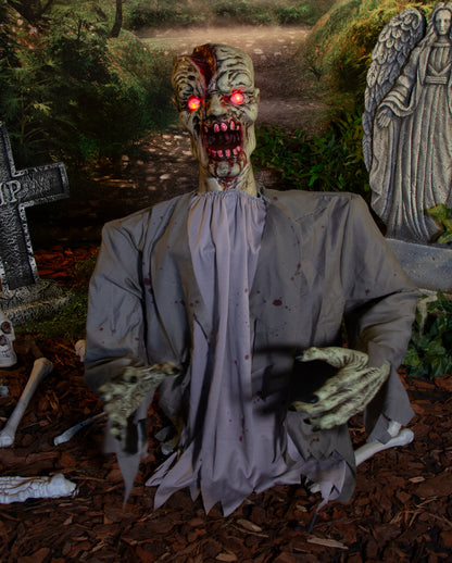 Blutüberströmter Zombie Torso mit Bewegung, Licht & Ton 80cm