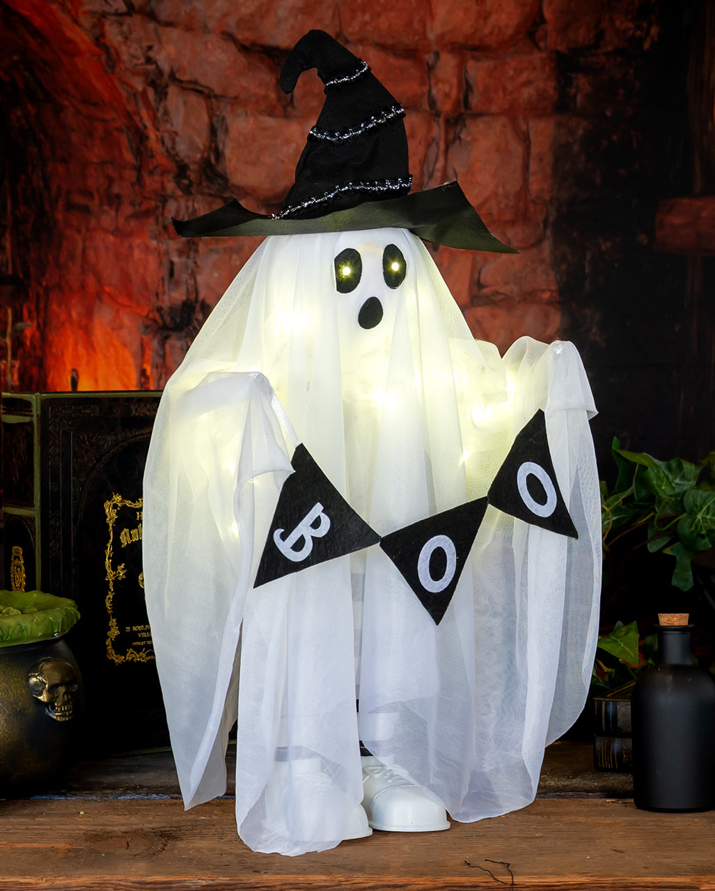 Hexengeist mit BOO Girlande & LED 53cm