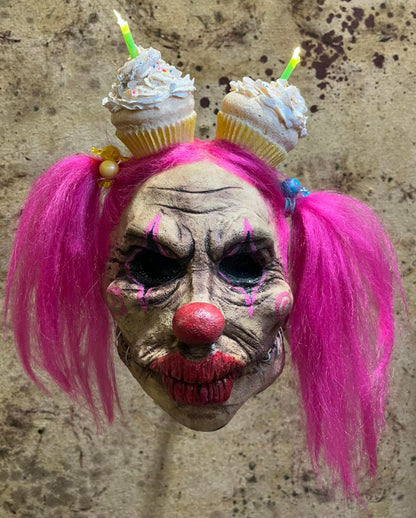 Cupcake Karen Maske mit Haaren