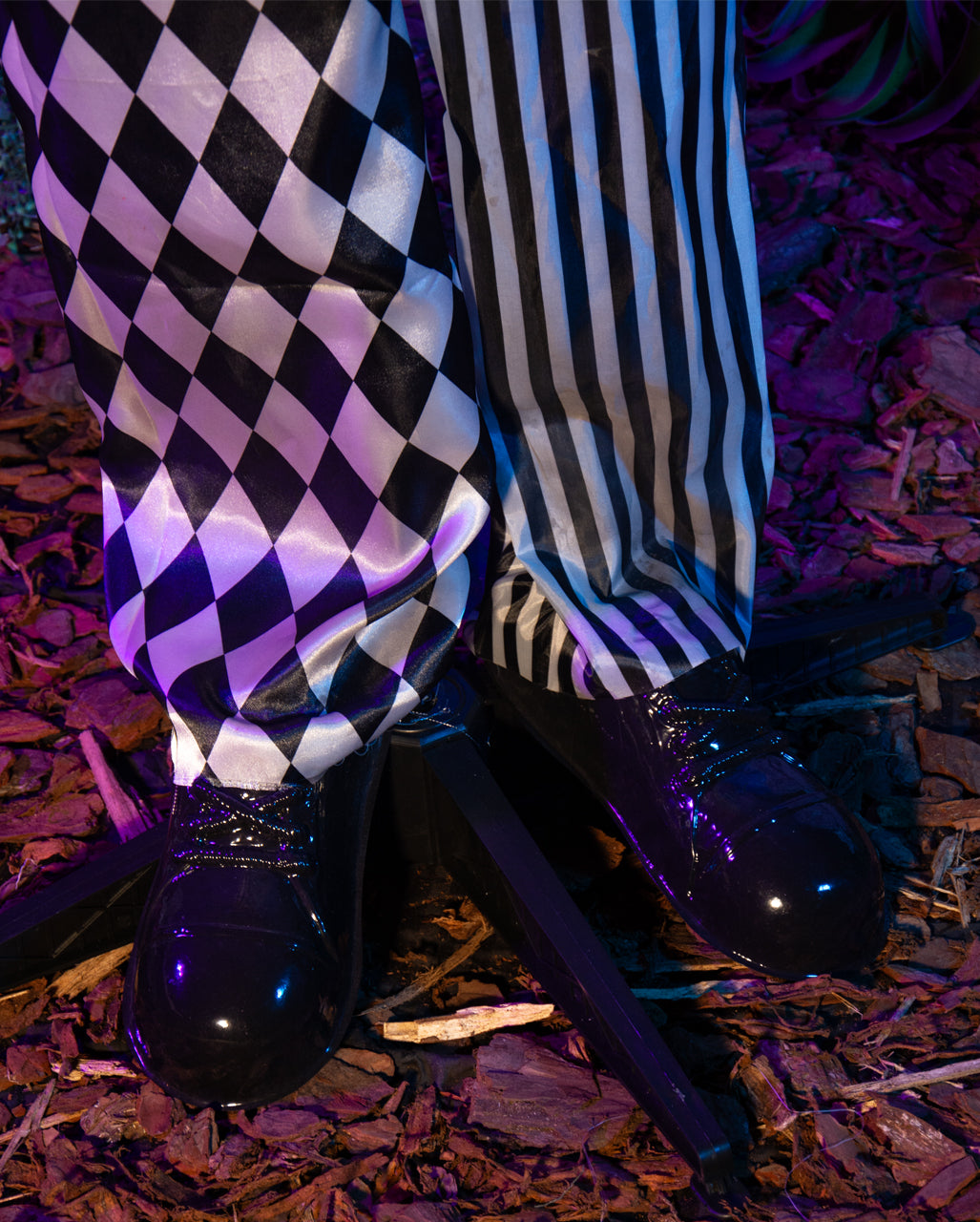 Dämonischer Killerclown als Halloween Animatronic 170cm