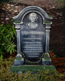Edgar A. Poe Halloween Grabstein mit Erdspieß 53cm