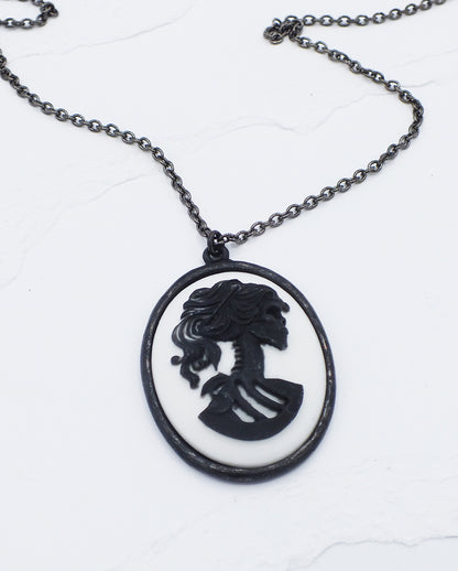 Gothic Necklace Skull Cameo
