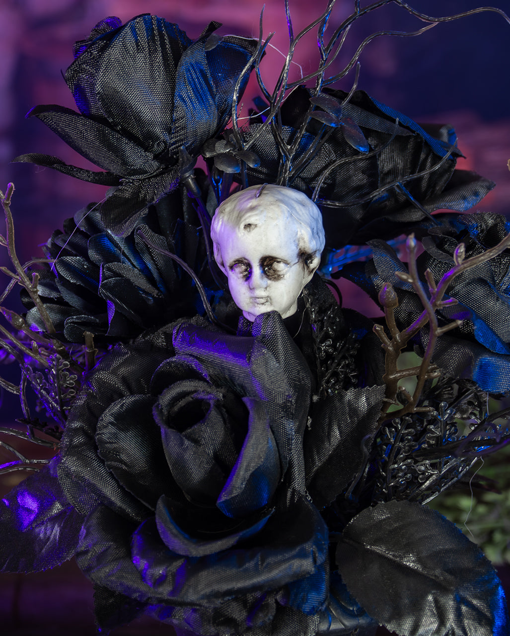 Gothic Vase With Black Roses & Antique Cherub Head 31cm