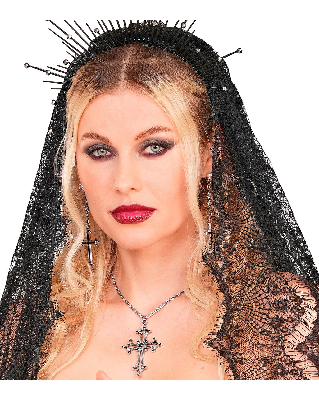 Gothic Kreuz Kette mit schwarzen Edelsteinen