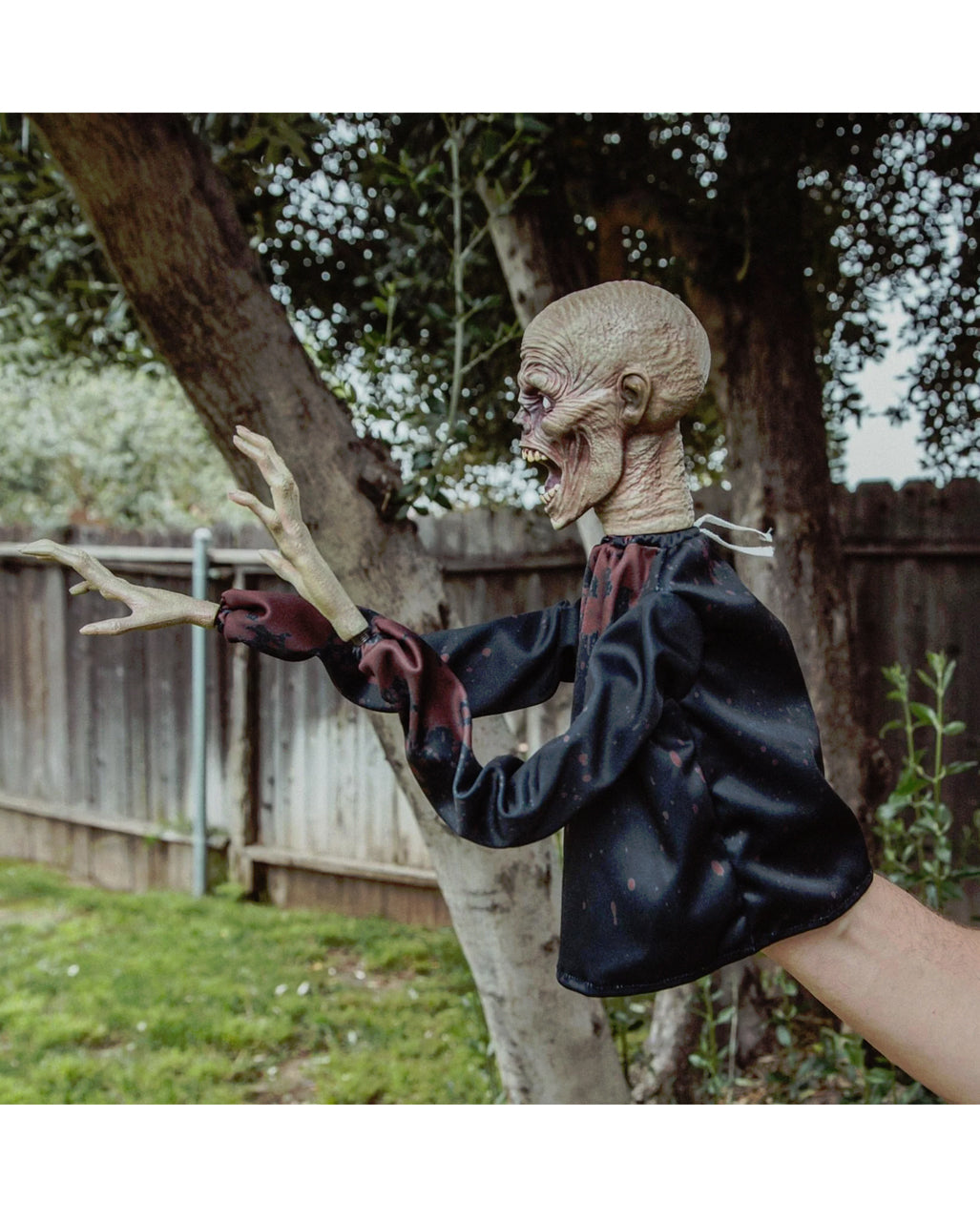 Horror Reachers Handpuppe Zombie greifend 33cm