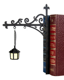 Bücherregal Lampe mit Halloween Laterne & LED Beleuchtung 22,5 cm