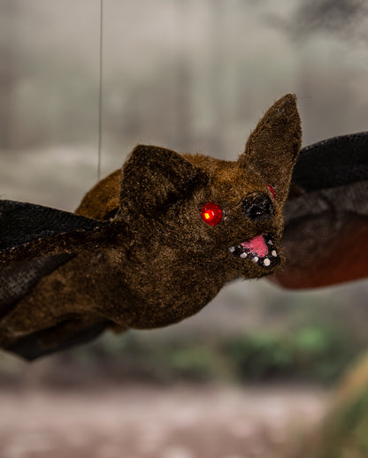 Braune Fledermaus zum Aufhängen 54cm