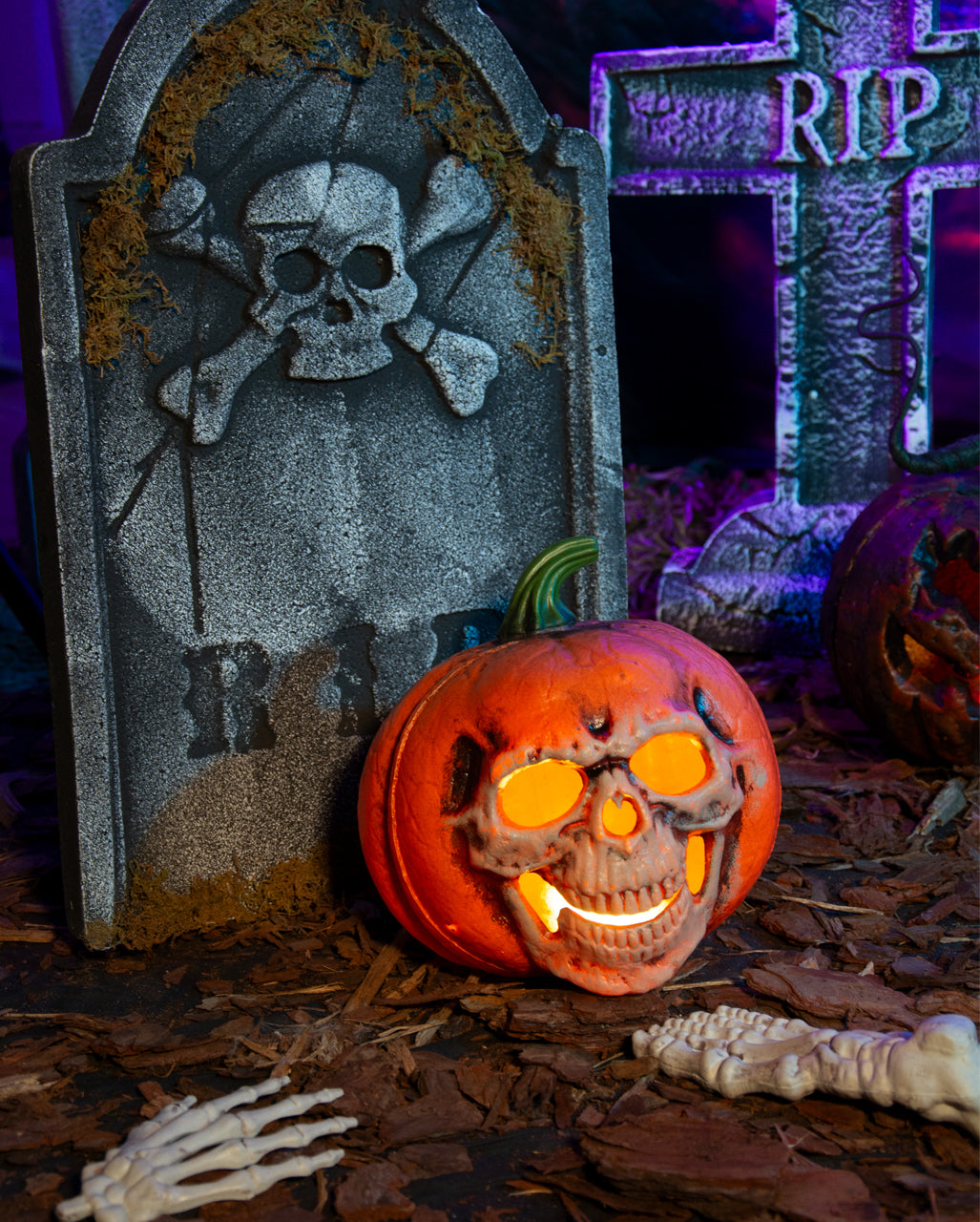 Halloween Pumpkin With Illuminated Skull Grimace 21cm