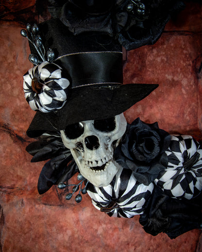 Halloween Door Wreath With Skull & Pumpkins 44cm Ø
