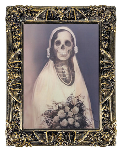 Hazel The Bloody Bride Lenticular Portrait 50x39cm