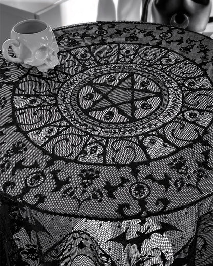 Asra Spitzen Tischdecke KILLSTAR