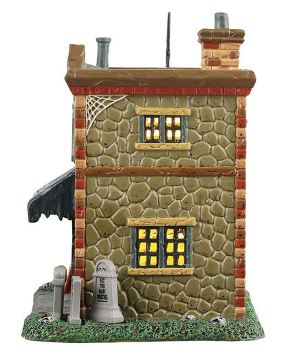 Lemax Spooky Town - Hocus Focus Undead Portrait Studio