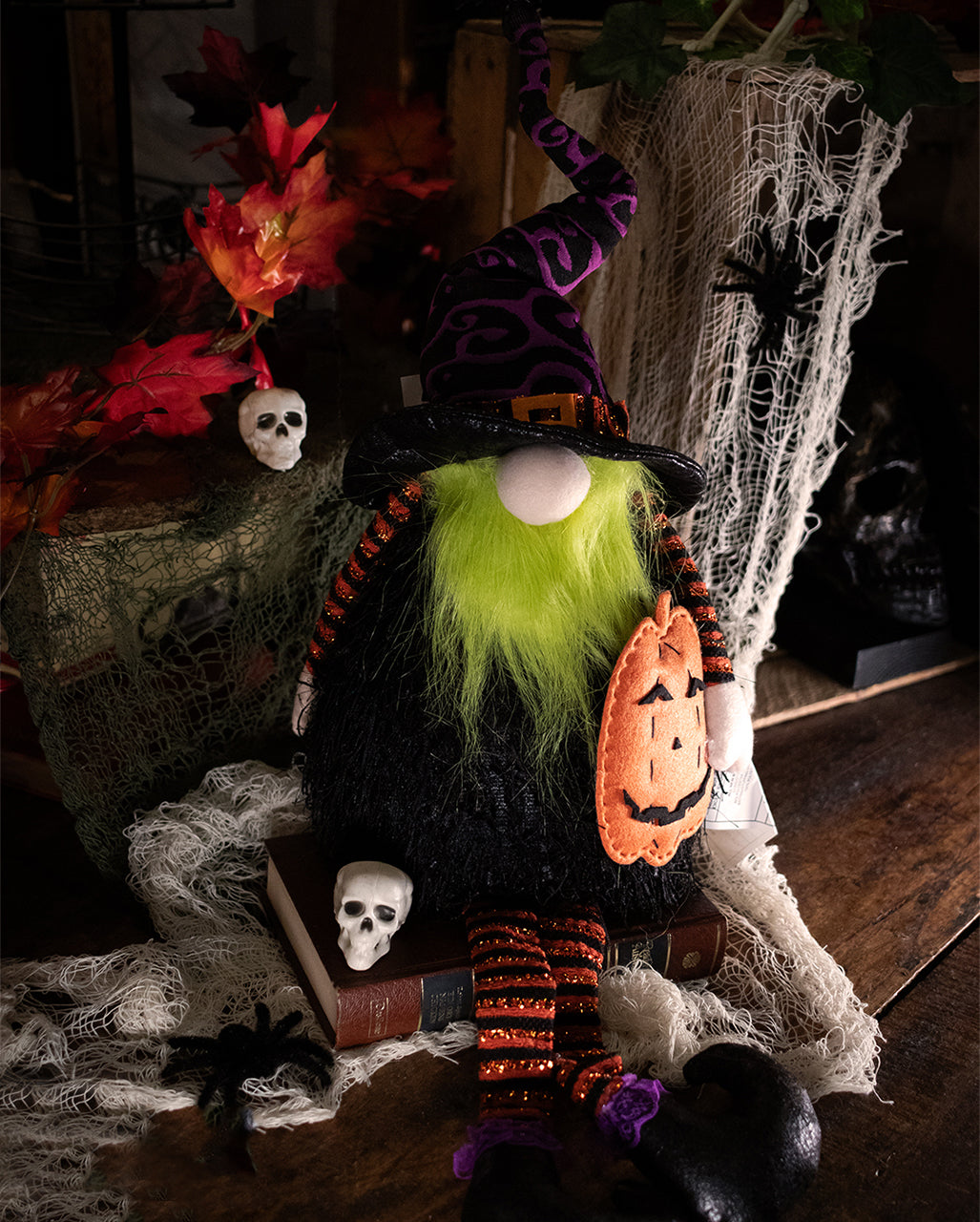 Leuchtender Halloween Zwerg Kantenhocker mit Kürbis 75cm