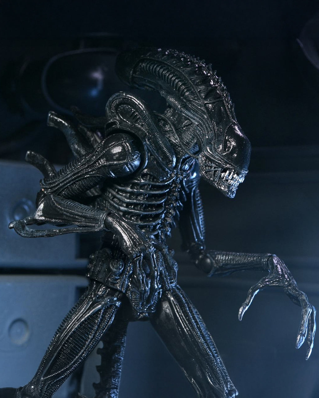 NECA Aliens 40th Anniversary Warrior Xenomorph Ultimate Action Figur 23cm