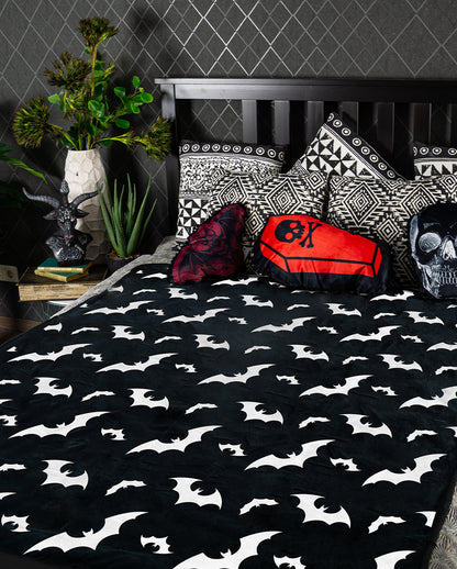 XL Gothic Kuscheldecke mit Fledermaus Motiv 152x178cm