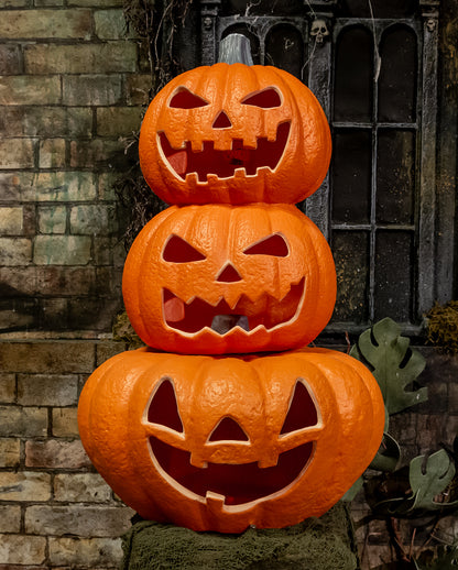 Riesiger Halloween Kürbis Turm mit Beleuchtung 70cm