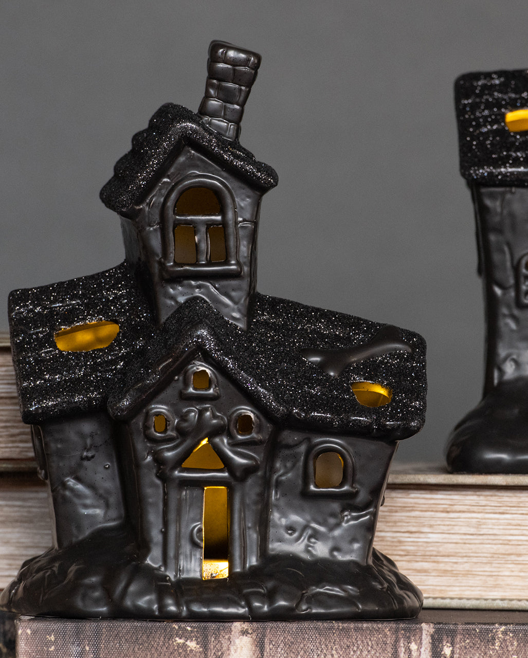 Scary Glitter Geisterhaus Deko mit LED