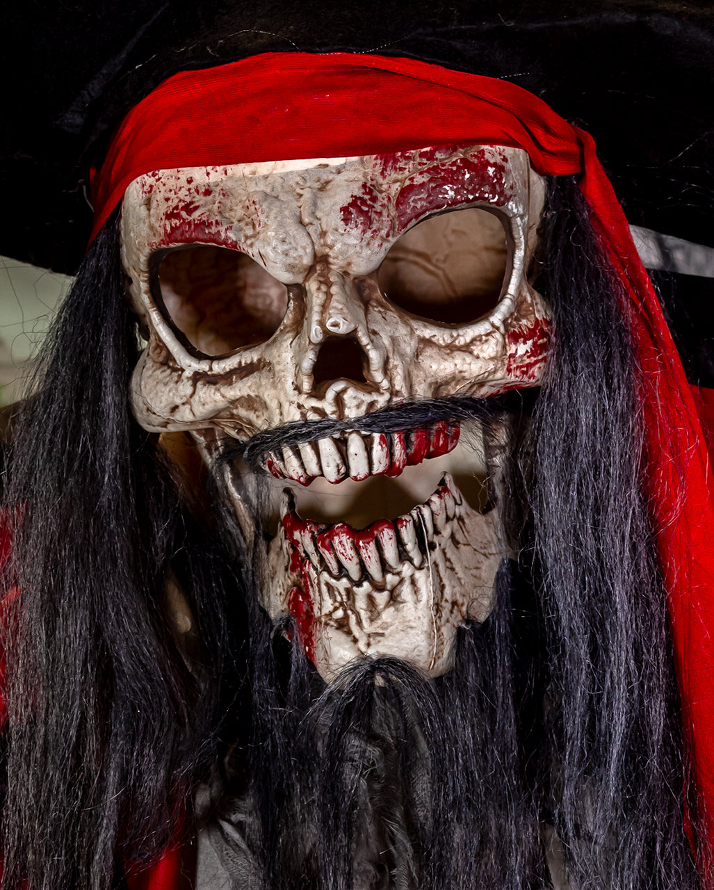 Schauriger Skelett Pirat Halloween Animatronic 190cm