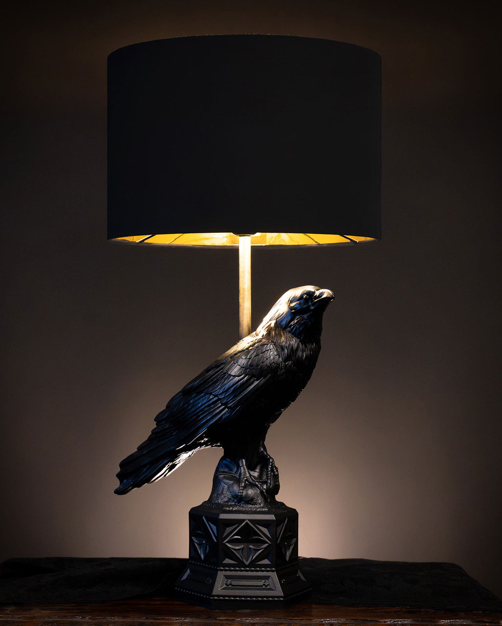 Schwarze Raben Tischleuchte mit Lampenschirm 60cm