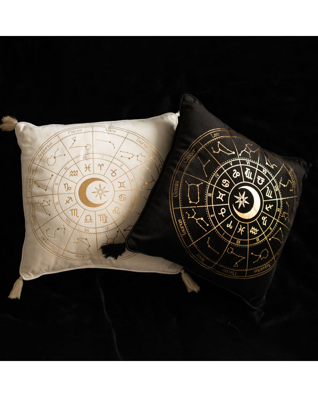 Schwarzes Astrologierad Kissen 35x35cm