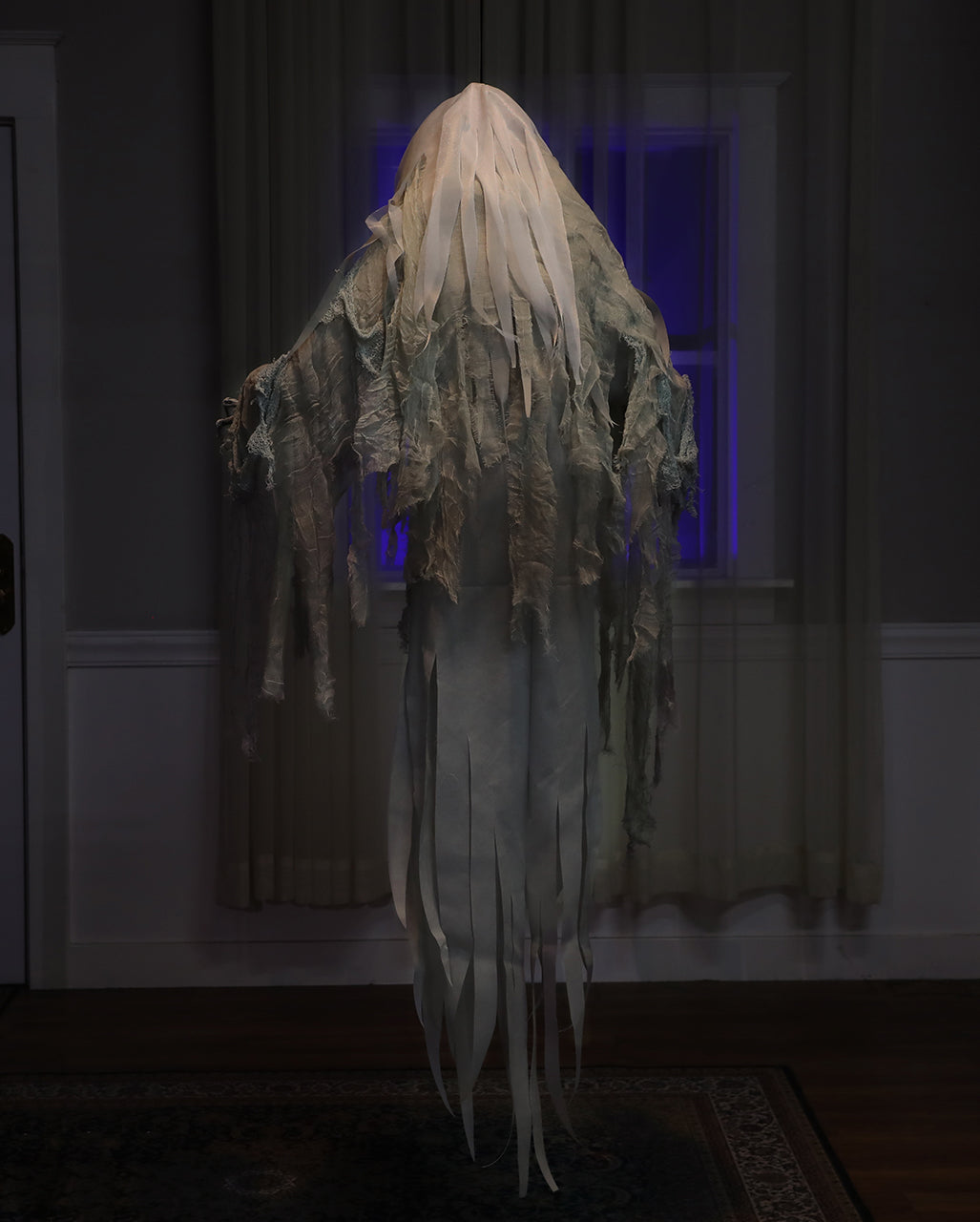 Screaming Ghost Hängefigur mit Licht & Sound 150cm