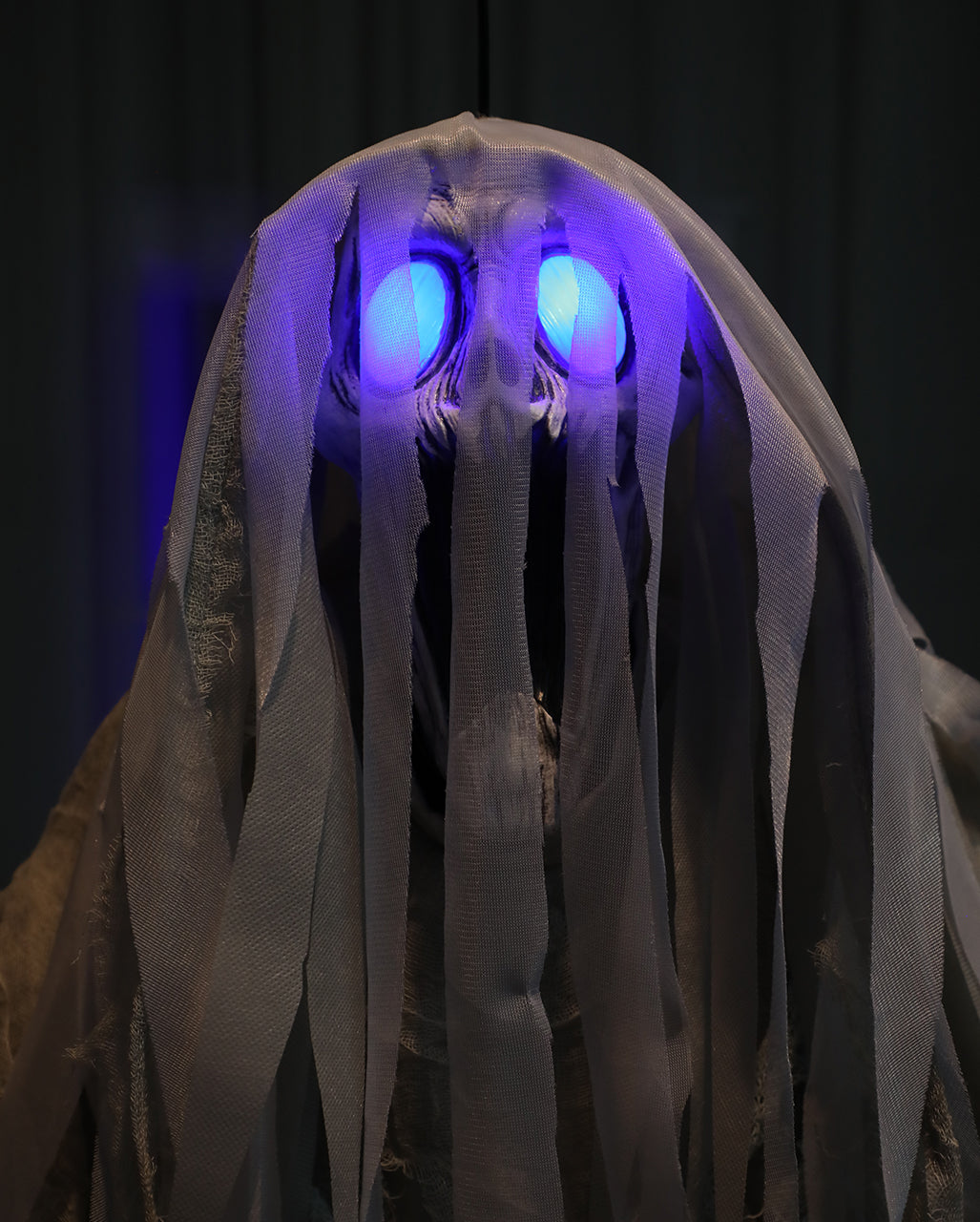 Screaming Ghost Hängefigur mit Licht & Sound 150cm