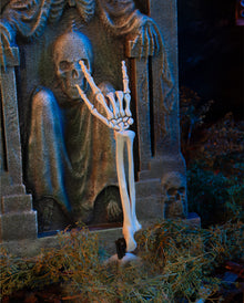 Skeleton "Rock Hand" Garten & Pflanzenstecker 49cm
