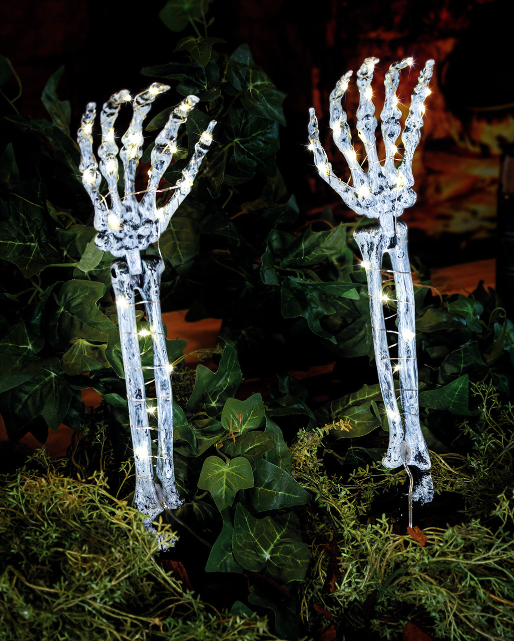 Skelett Arm Gartenstecker mit LED