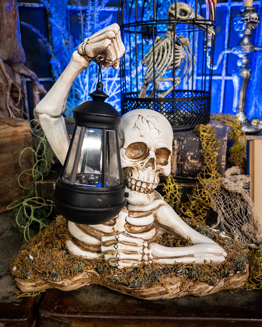 Gravebreaker Skelett mit Laterne 29cm
