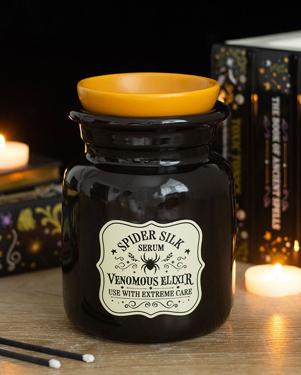 Giftflaschen Motiv „Spider Silk Serum“ Duftöl & Wachswärmer 15cm