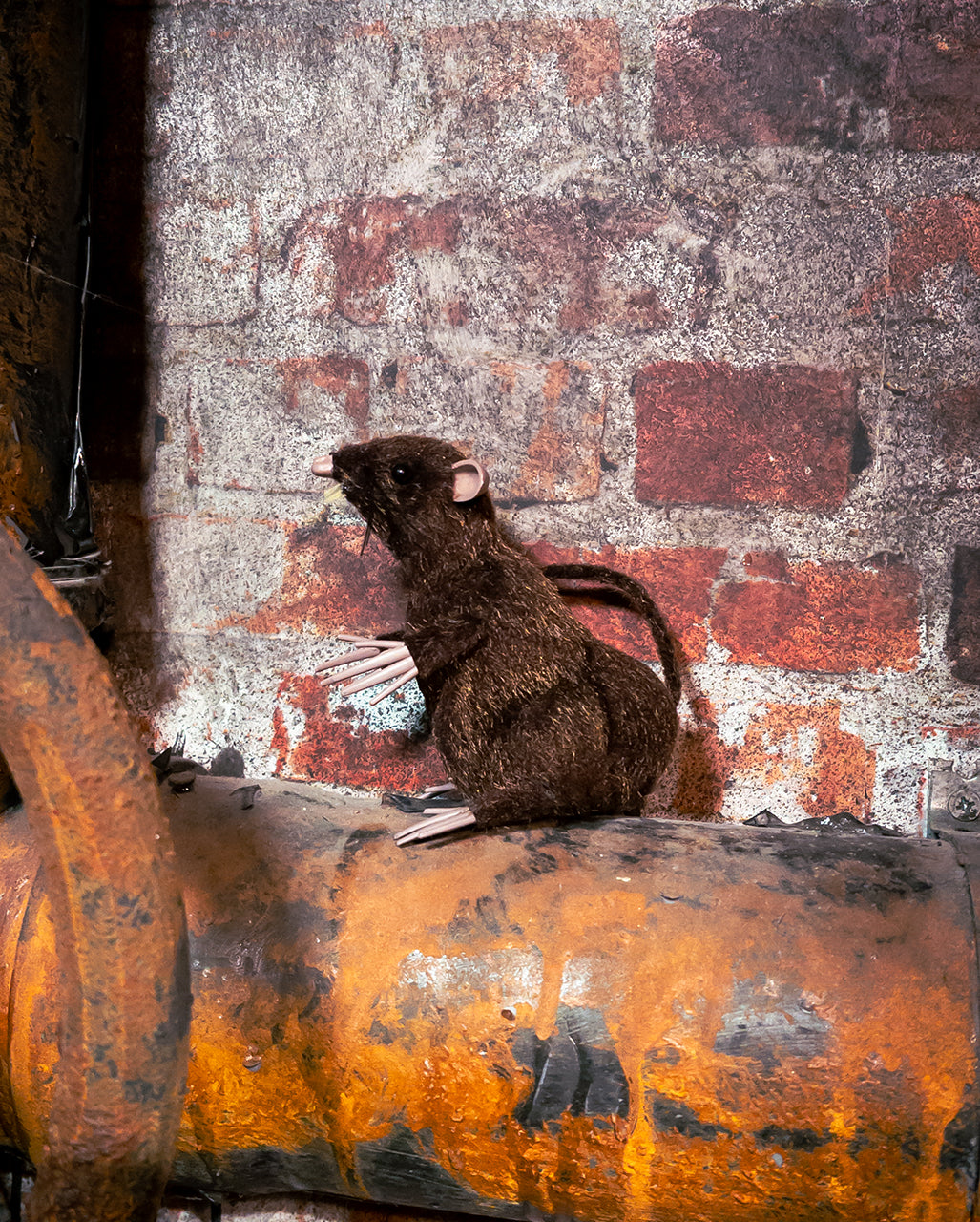 Standing Rat With Faux Fur 11cm