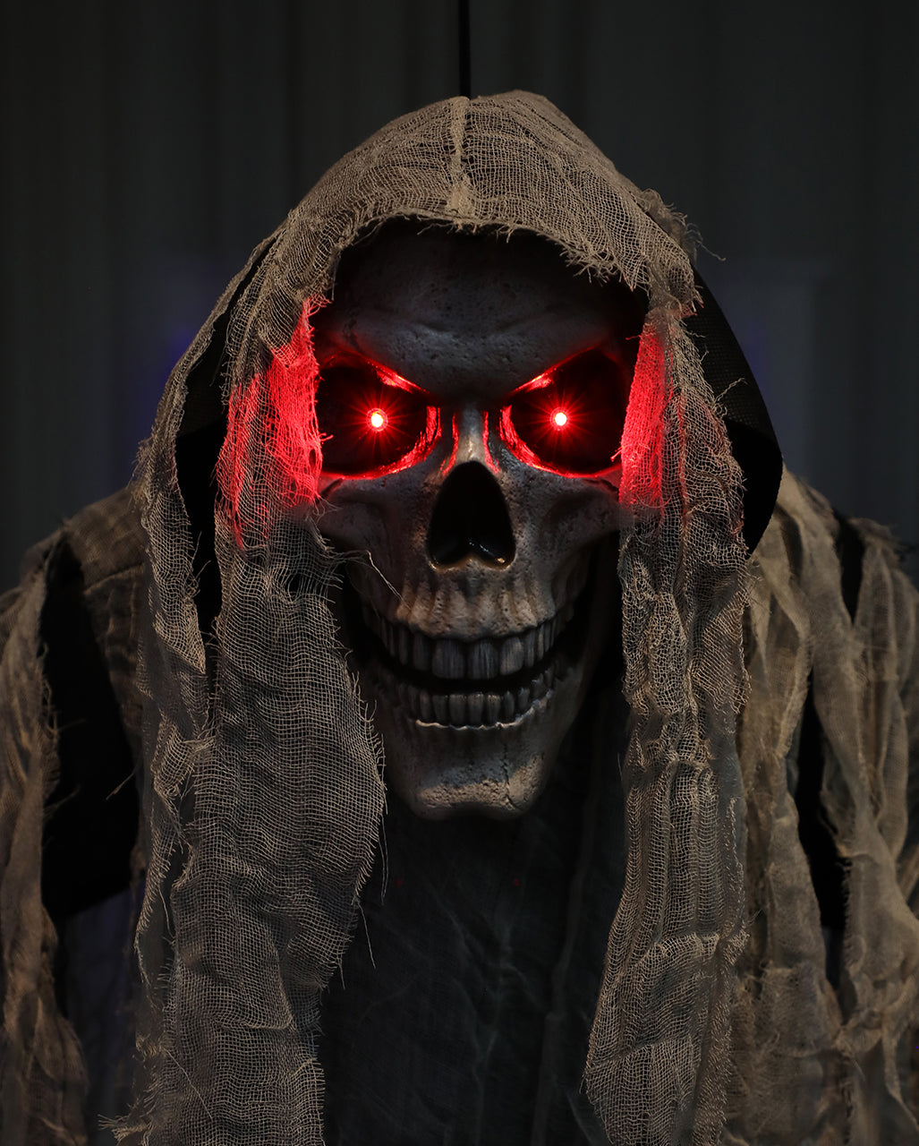 Skelett Phantom Hängefigur mit Licht & Sound 182cm