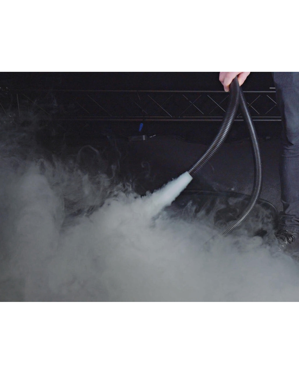 Universal Adapter for Fog Machines with a 5-Meter Hose