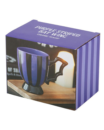 Fledermausflügel-Teetasse mit violetten Streifen
