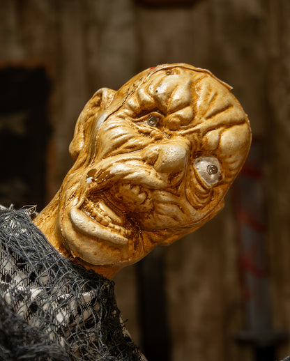 Zappelnder Zombie am Seil mit Light & Sound